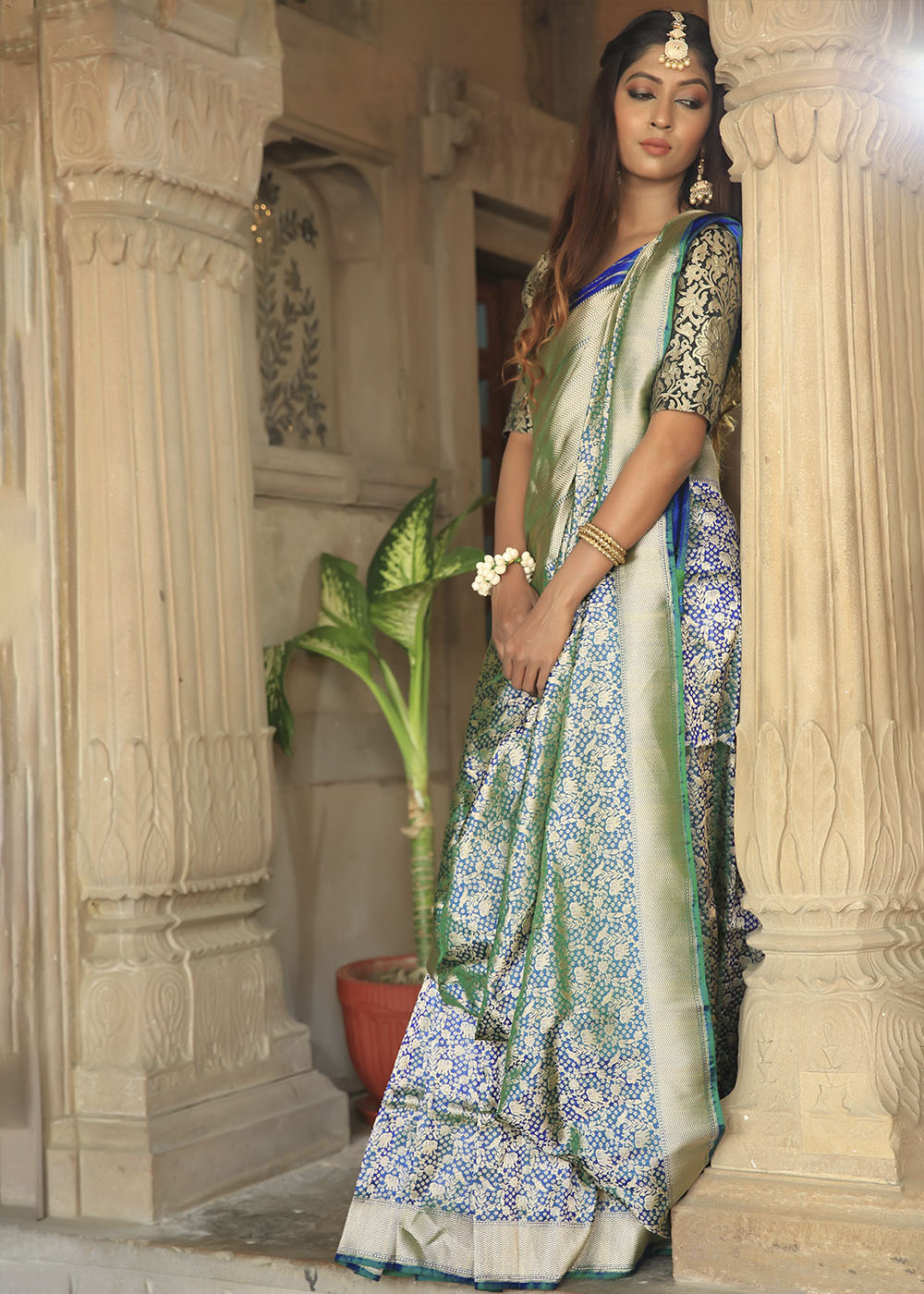 Buy MySilkLove Oxley Green and Golden Katan Pure Silk Handwoven Shikargah Saree Online